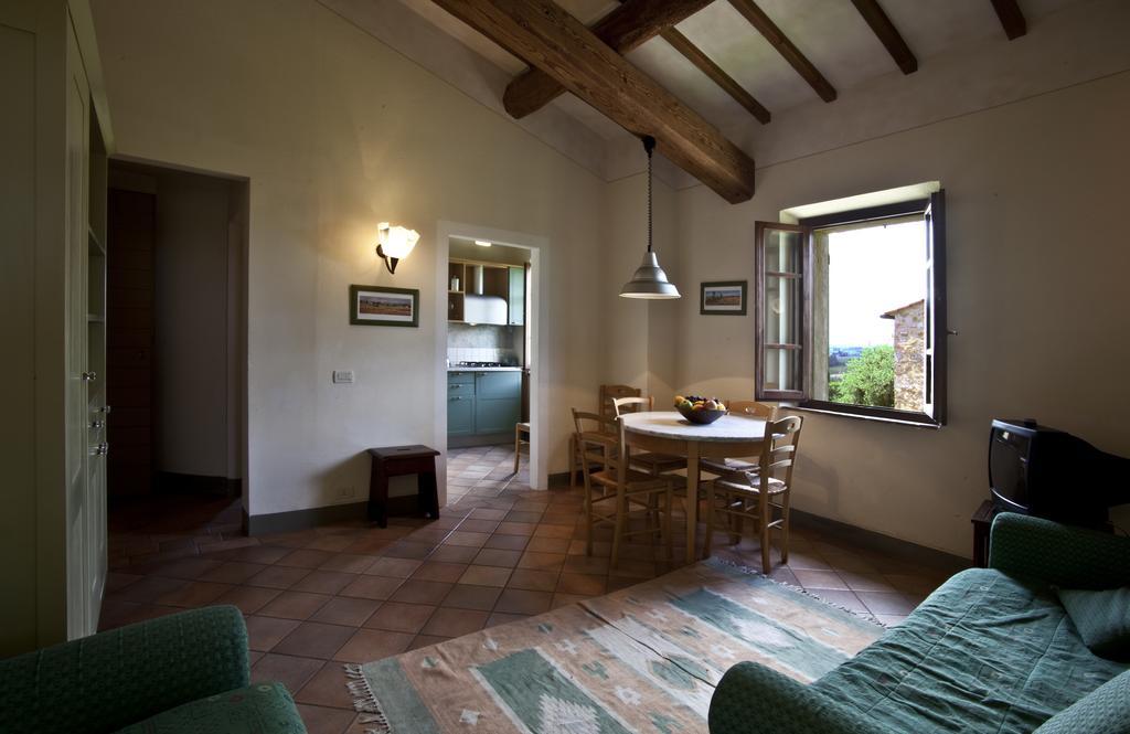 Podere Il Pino Poggibonsi Habitación foto