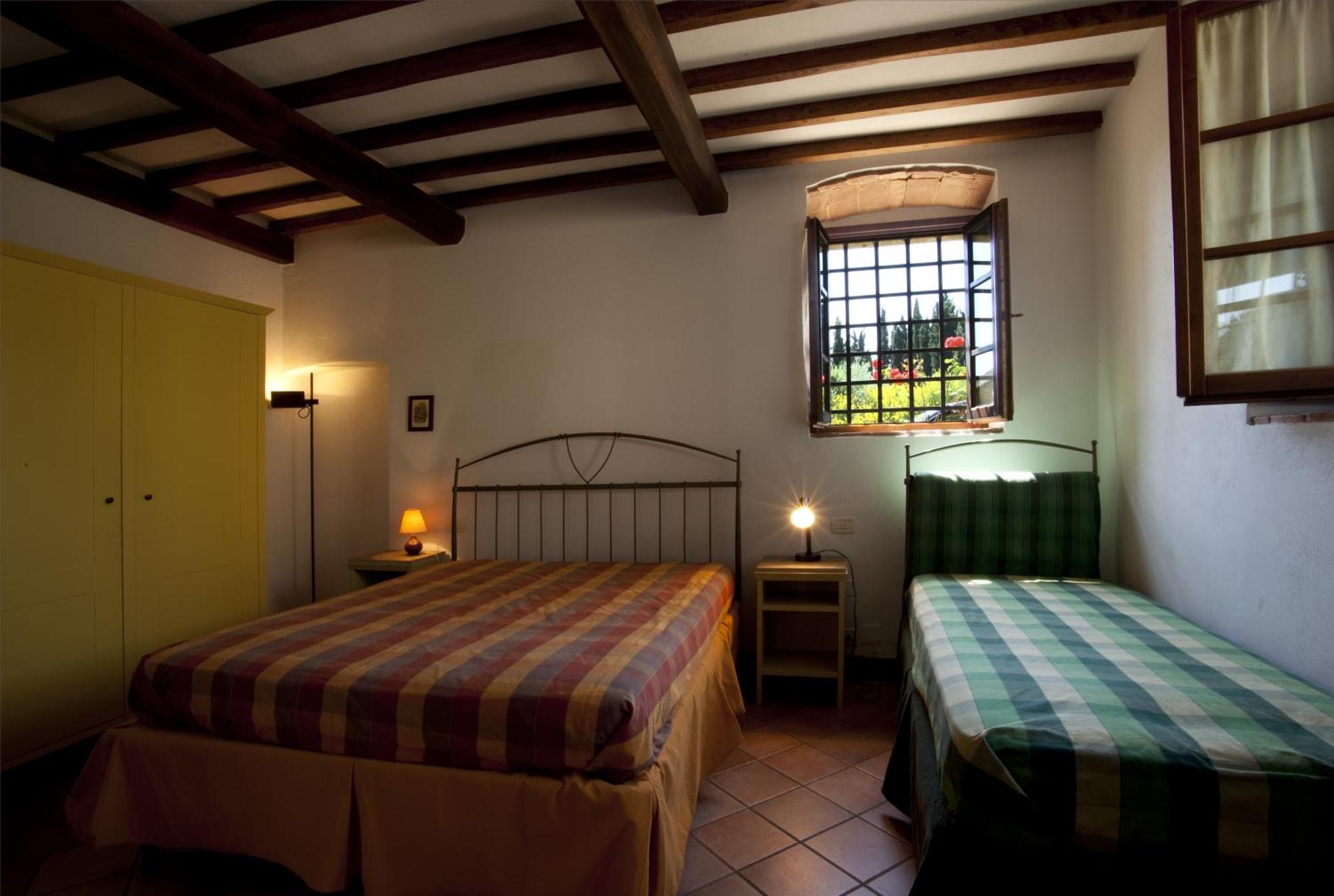 Podere Il Pino Poggibonsi Habitación foto